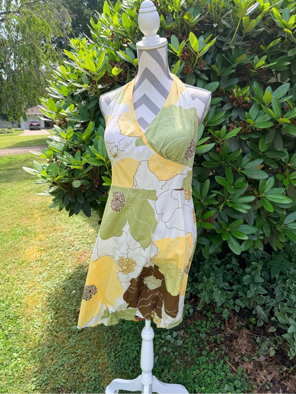 Madison Leigh Halter Summer Dress in Yellow, Green & Brown florals Size 12